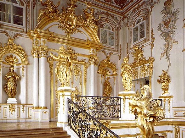 Discover Russia - The Throne Room of the Great Peterhof... | Facebook